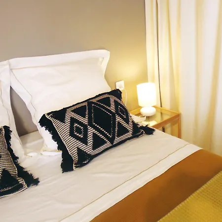 D'hotes Pin Parasol Bed & Breakfast *